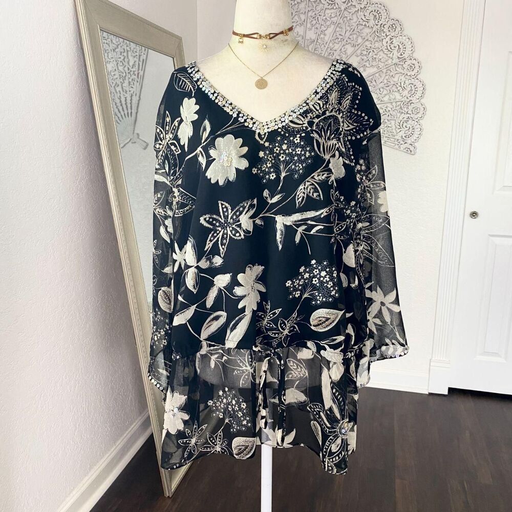 Signature Plus Size 3X Black White Boho Sequin Mesh Flowy Cinched Shawl Top